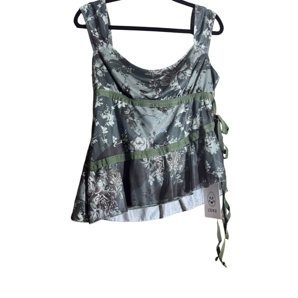 Cider Blue Floral Top - Picture 2 of 4